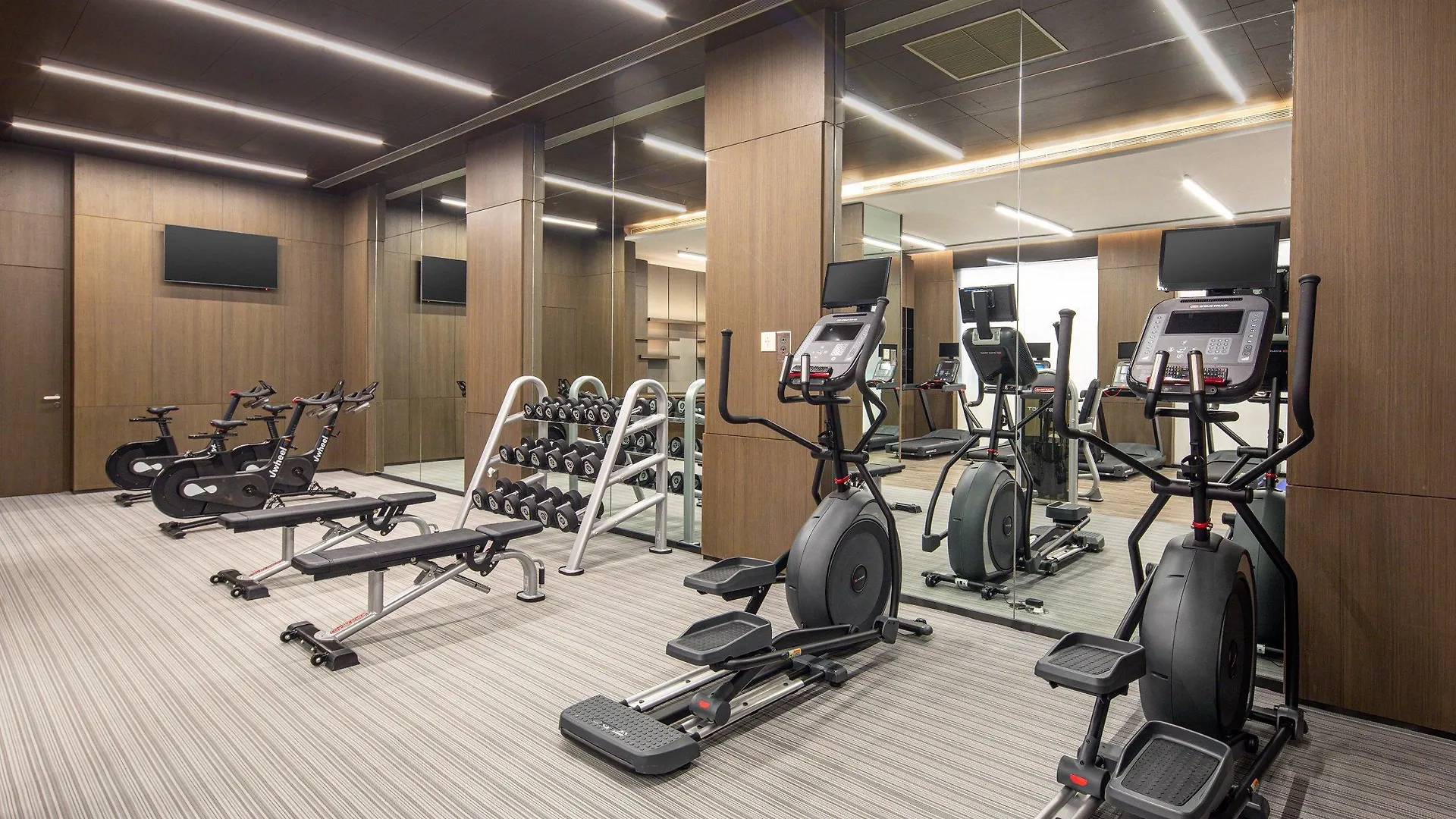 Hotel Crowne Plaza Shanghai Hongqiao By Ihg