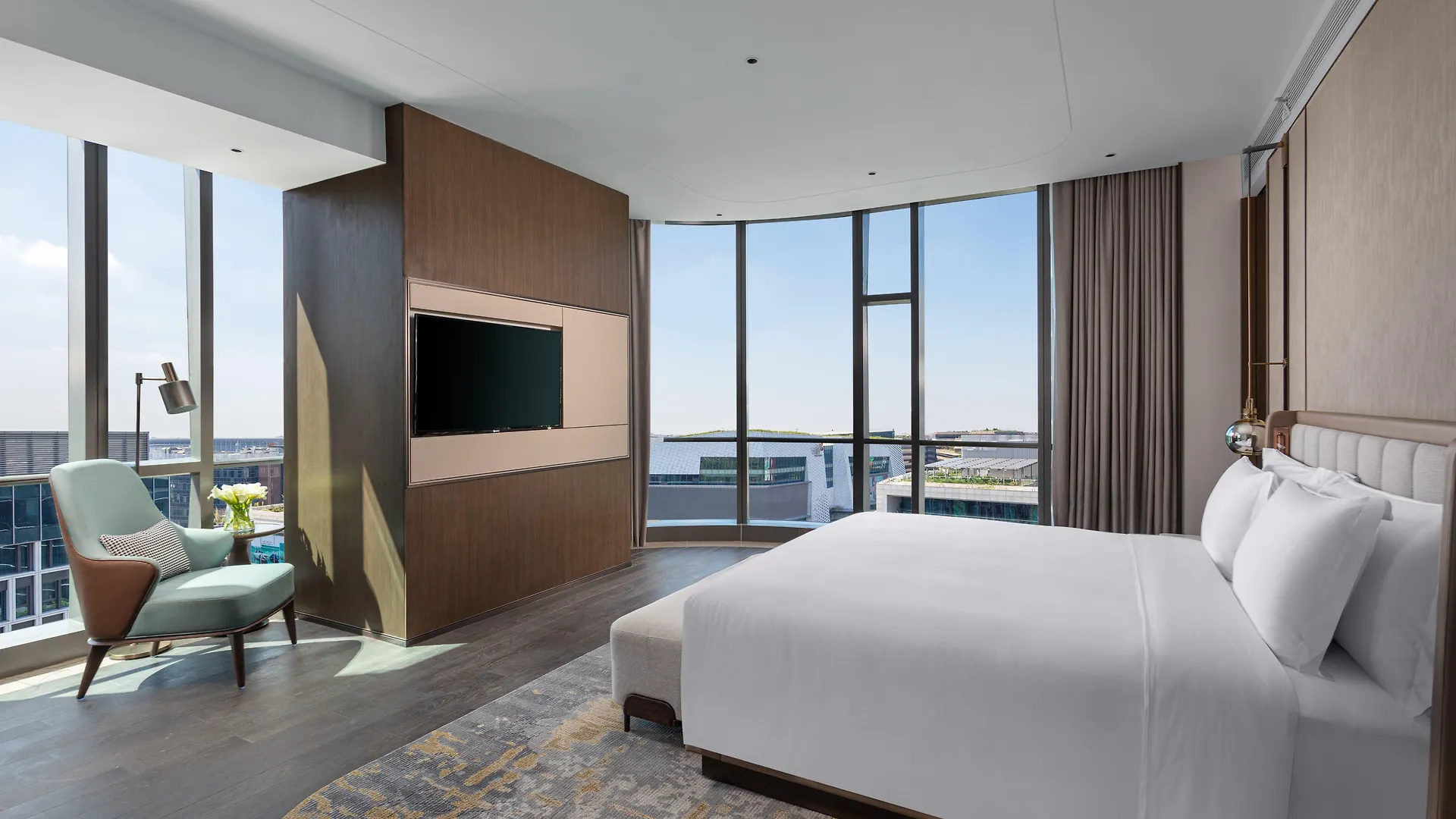 Crowne Plaza Shanghai Hongqiao By Ihg 5*,